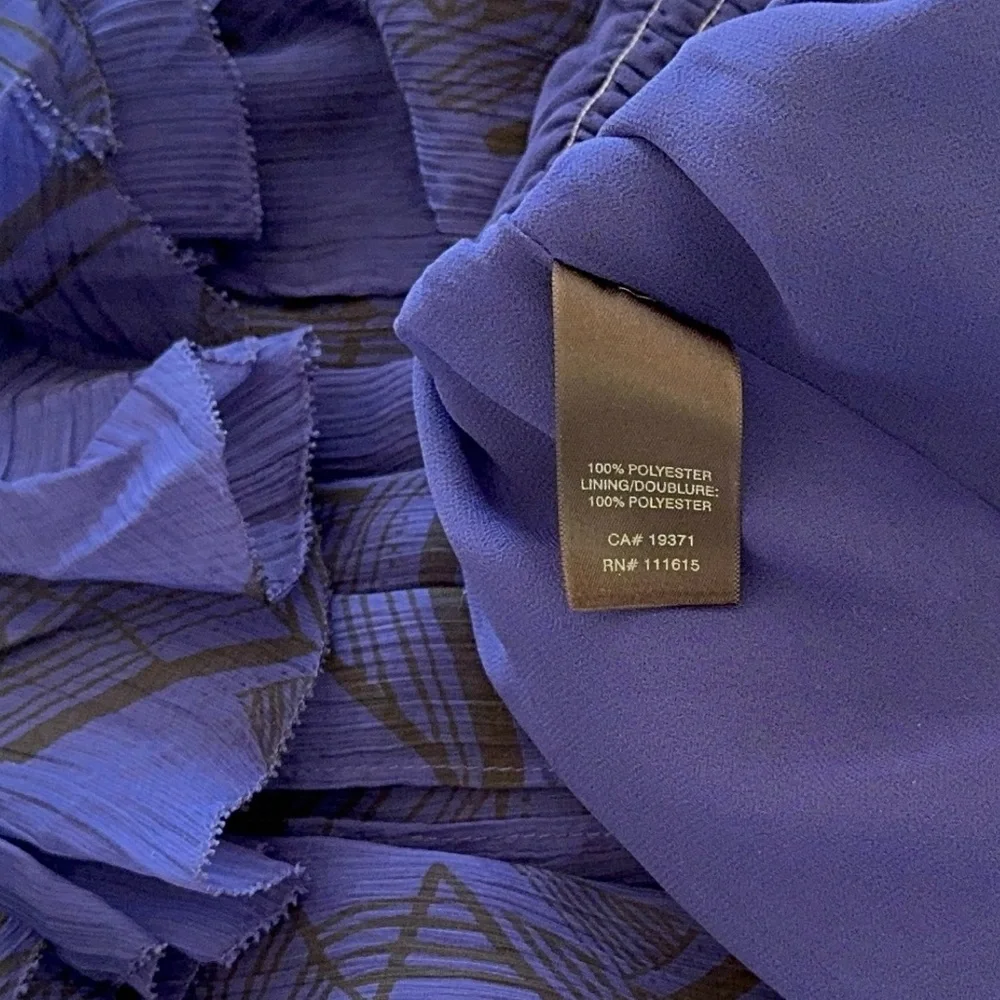 🛍️SALE🛍️ Robbi & Nikki Ruffled & Buttoned Front | Sleeveless Tank Top Blouse - Picture 7 of 7